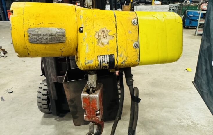 Palan a chaine 2 tonnes 240 volts